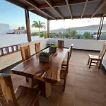 Villa Dedalos - Spacious Luxury With Heated Pool In