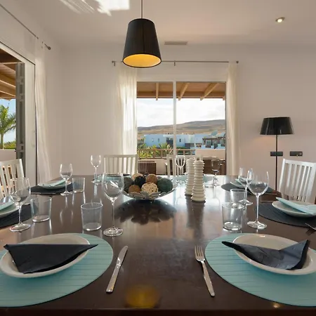 فيلة Dedalos - Spacious Luxury With Heated Pool In