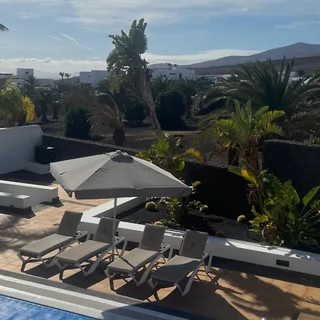 Dedalos - Spacious Luxury With Heated Pool In بْوُرتو كاليرو