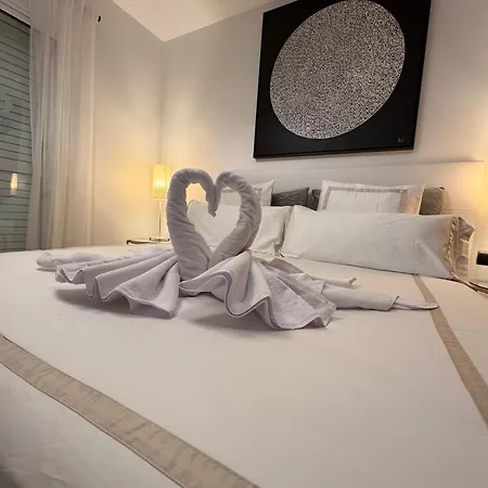 Dedalos - Spacious Luxury With Heated Pool In *