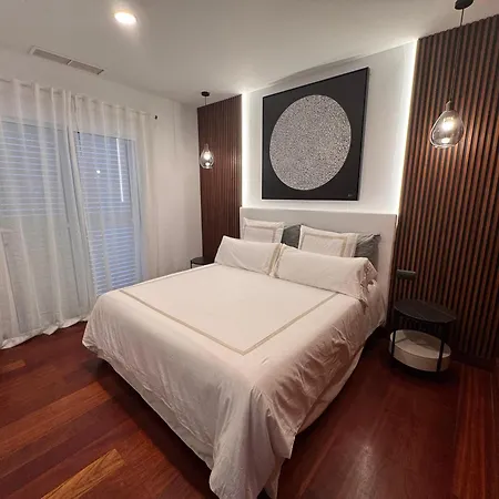 Villa Dedalos - Spacious Luxury With Heated Pool In *