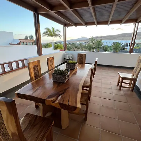 Villa Dedalos - A Luxury Large With A Heated Pool In