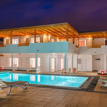 Dedalos - A Luxury Large With A Heated Pool In * Puerto Calero