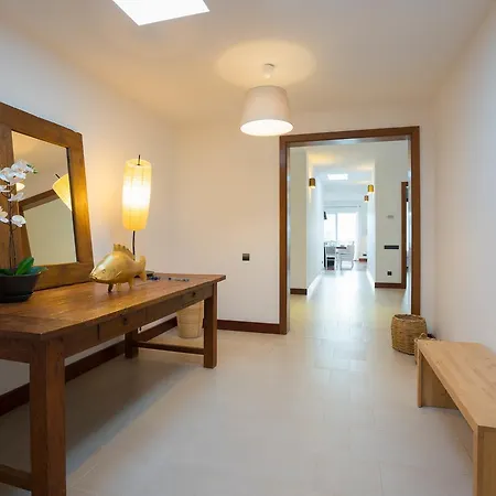 Dedalos - A Luxury Large With A Heated Pool In *